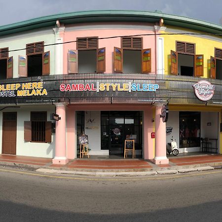 Sleep Here Hostel, Melaka Exteriör bild