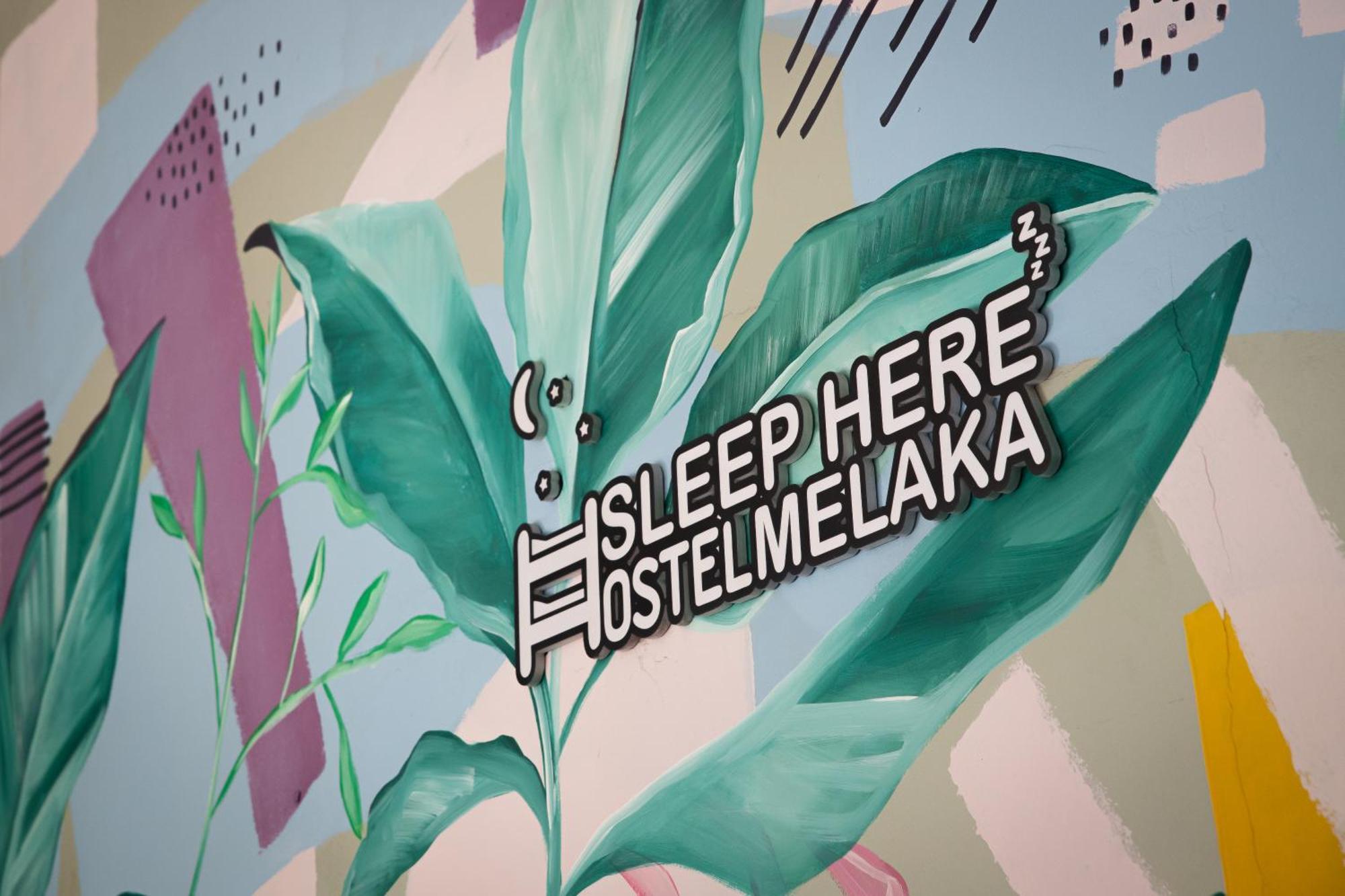 Sleep Here Hostel, Melaka Exteriör bild